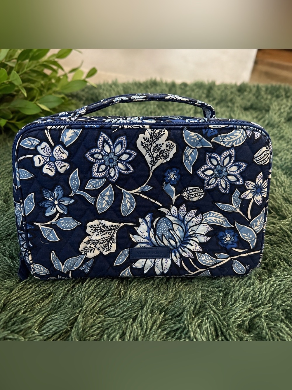 Vera Bradley Falling Flowers Deluxe Travel Organizer Cosmetic Case